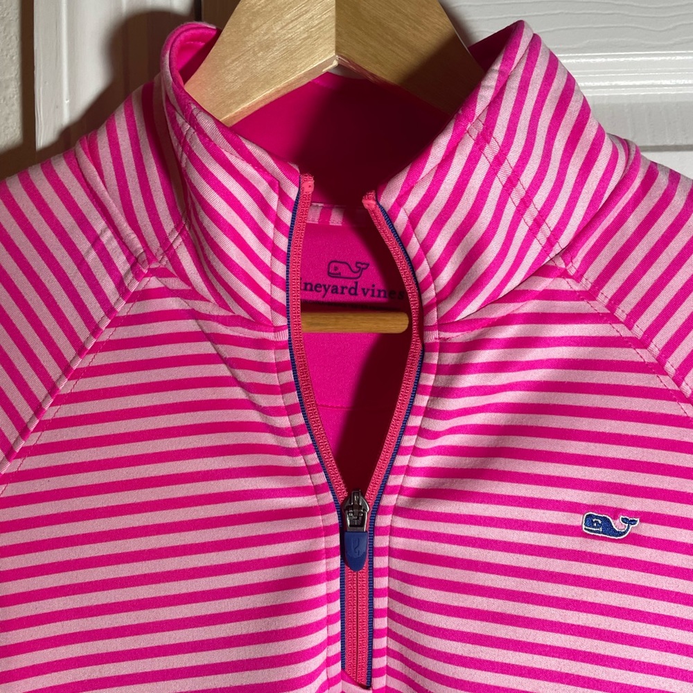 Vineyard vines golf zip up!
